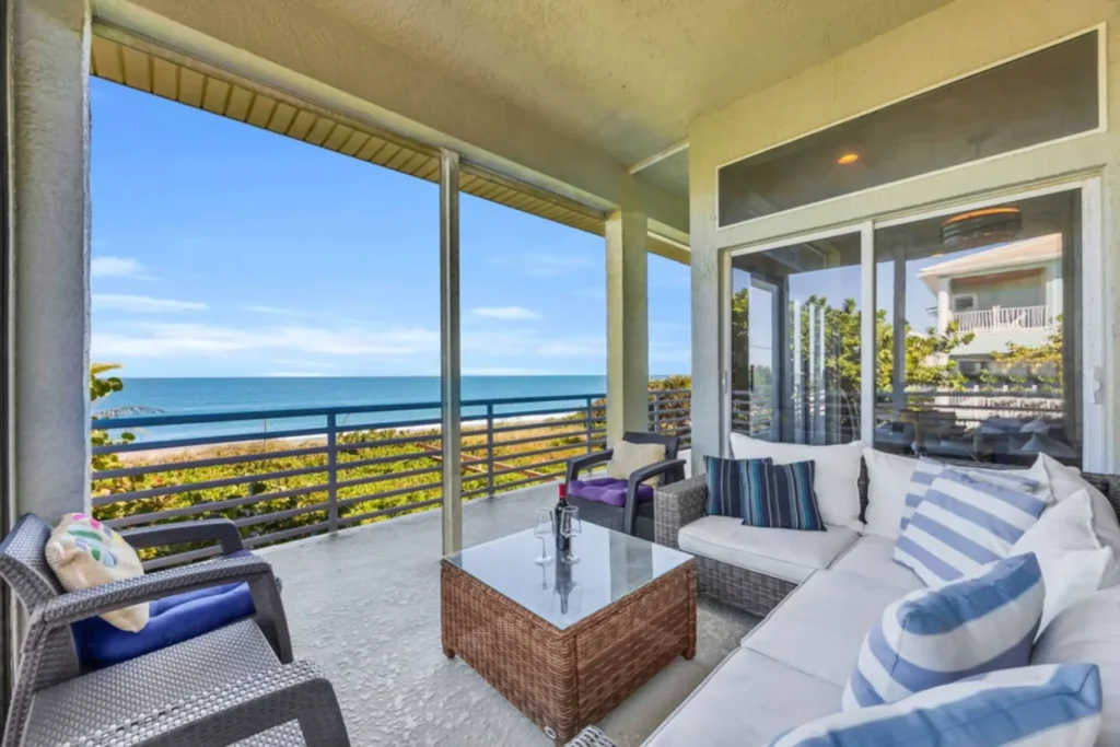 Oceanfront balcony seating area